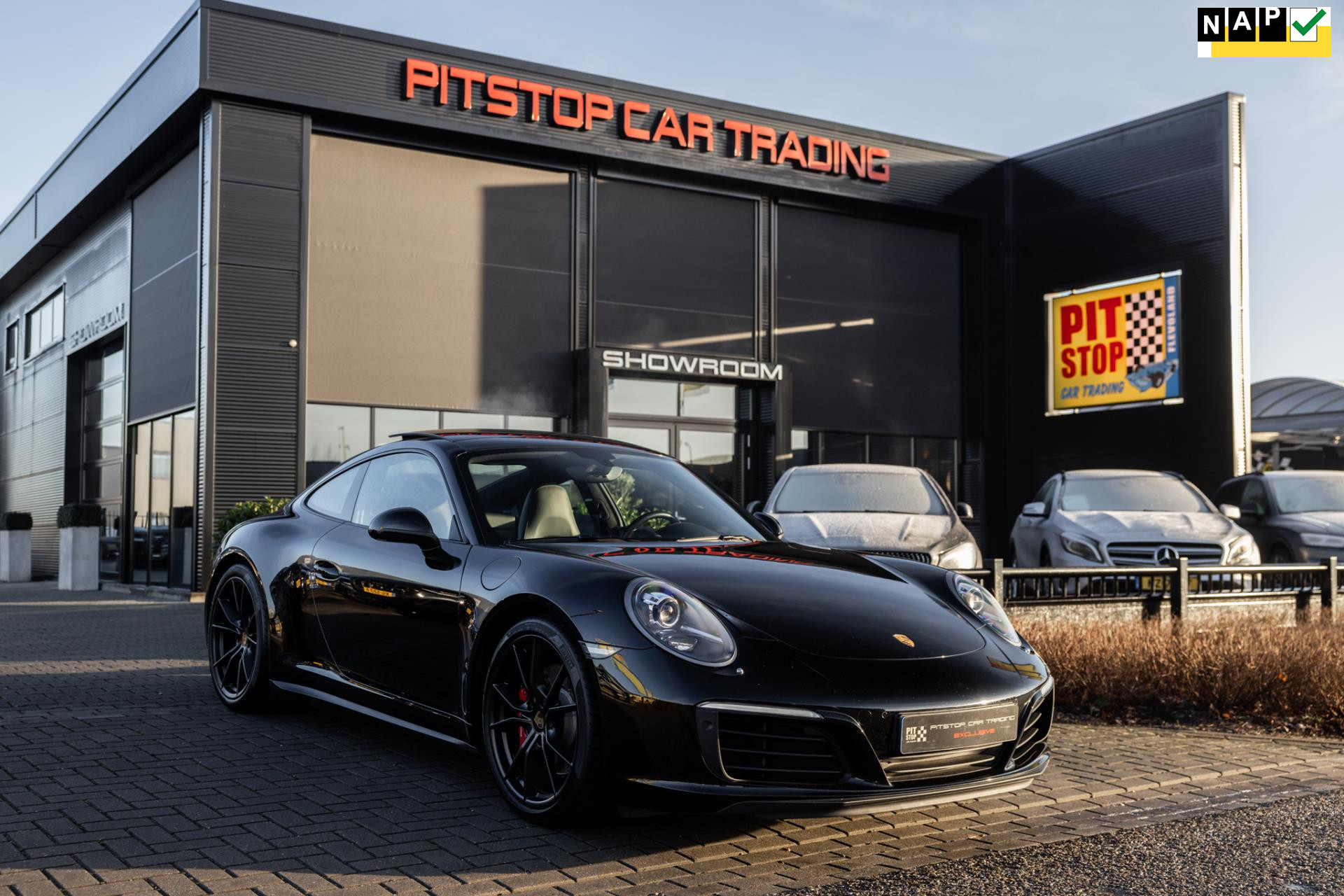 Porsche 911 991.2 3.0 Carrera 4S, 420 PK, Pano, Chrono, Sportuitlaat! 42697473-0.jpg | Pitstop Car Trading