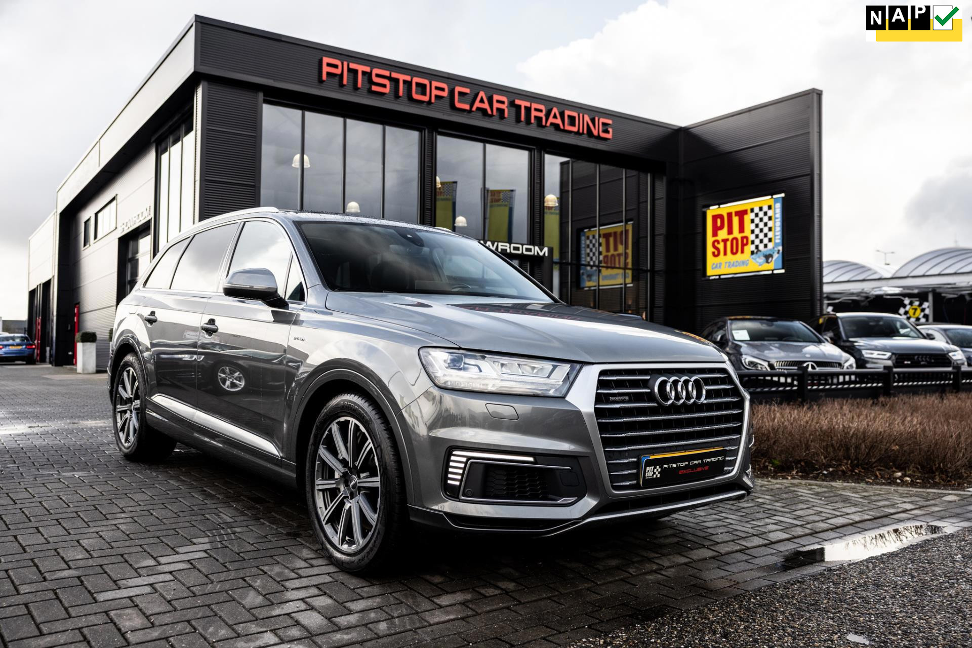 Audi Q7 3.0 TDI e-tron quattro S-Line, NAP, Pano, Camera! Keurig! 43229365-0.jpg | Pitstop Car Trading