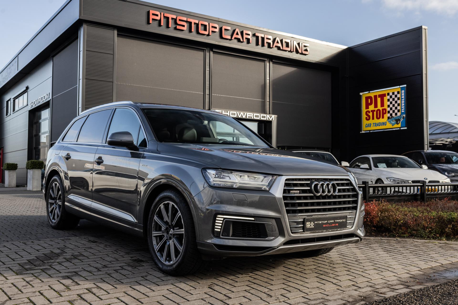 Audi Q7 3.0 TDI e-tron quattro S-Line, NAP, Pano, Camera! Keurig! 43229365-0.jpg | Pitstop Car Trading