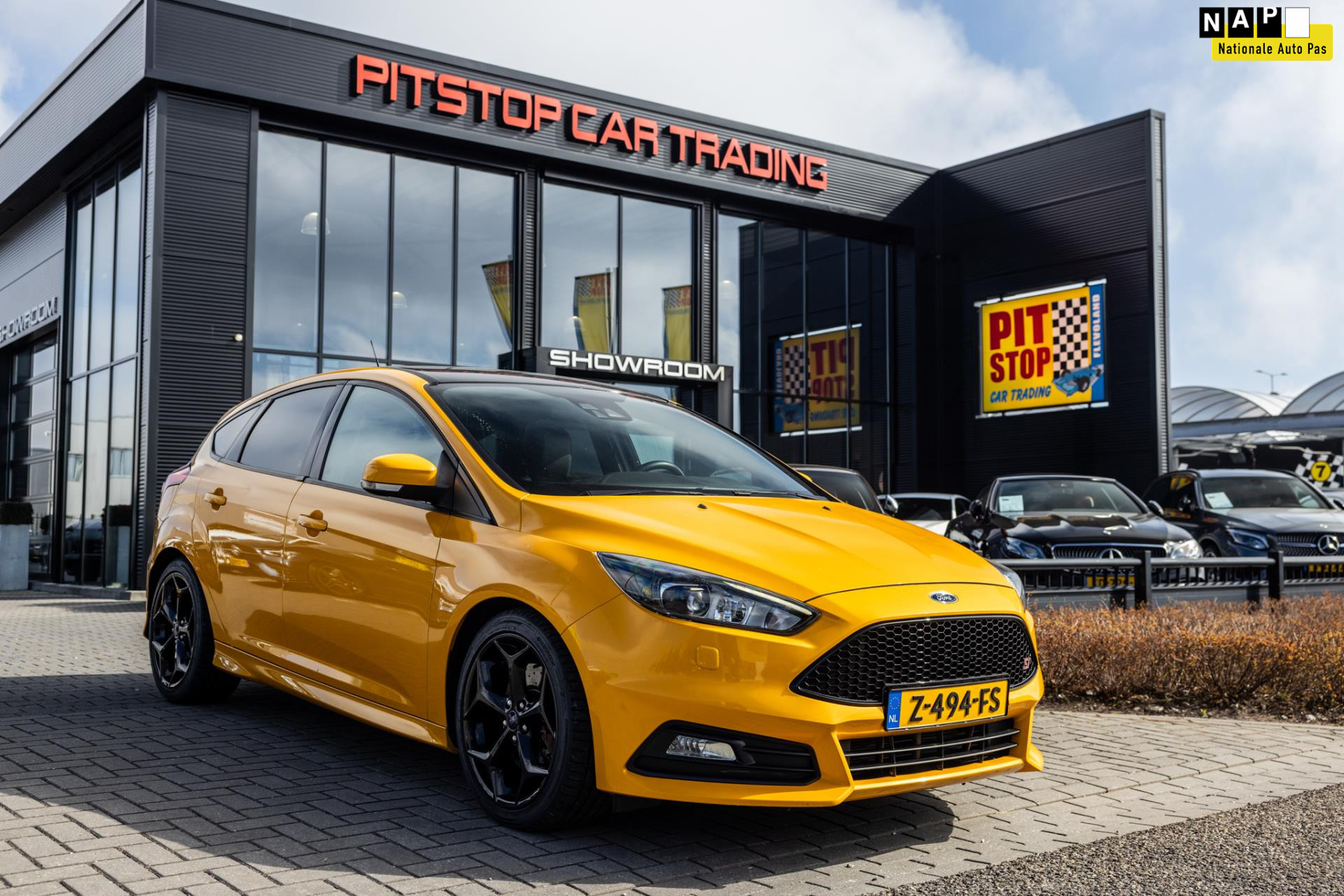 Ford Focus 2.0 ST, ST-3, Volleder, Camera, Tangerine Scream, Full! 43673460-0.jpg | Pitstop Car Trading