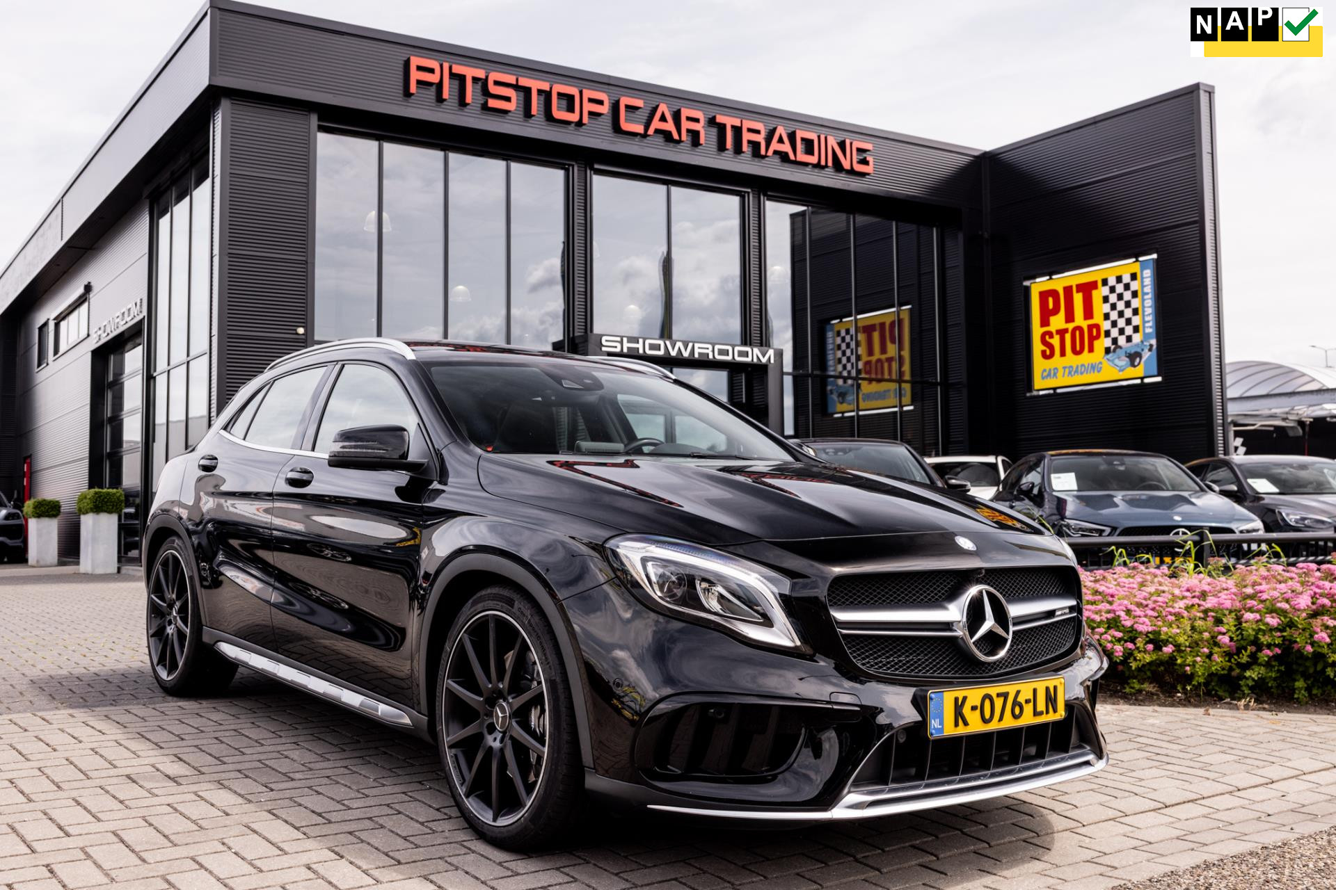 Mercedes-Benz GLA AMG 45 4MATIC, 381 PK, Pano, Facelift, Sportuitlaat! 45299759-0.jpg | Pitstop Car Trading