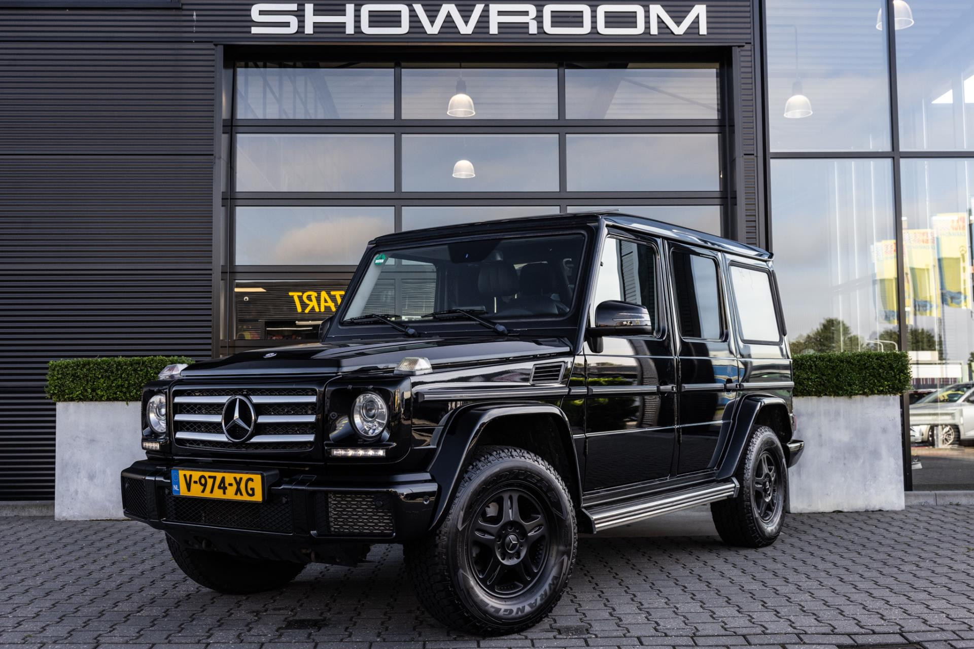 47258865-2.jpg