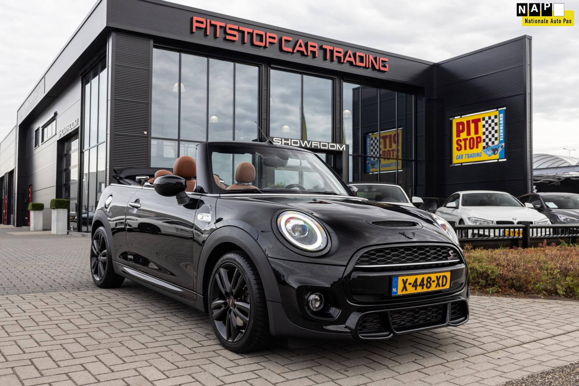 MINI Cooper S Cabrio Mini 2.0 Cabrio, JCW pakket, LED, Nieustaat! 47281781-0.jpg | Pitstop Car Trading