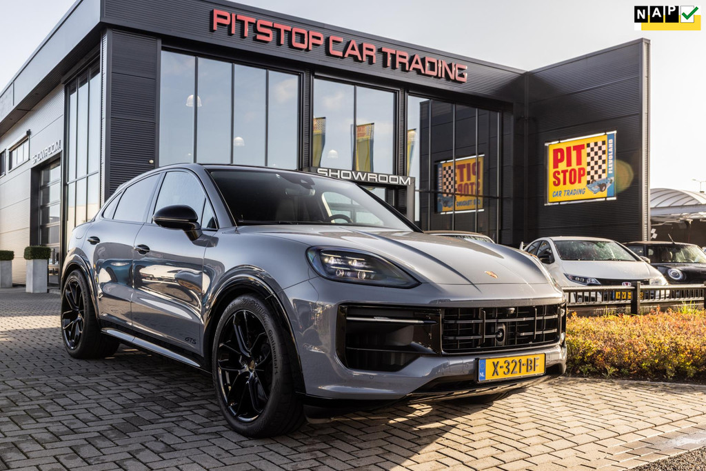 Porsche Cayenne Coupé 3.0 E-Hybrid, MY2024, GTS, Artic Grau, Sport Design, Full Option! 47700308-0.jpg | Pitstop Car Trading