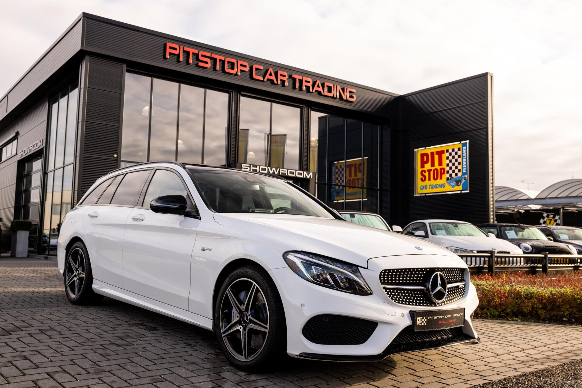 Mercedes-Benz C-Klasse Estate AMG 43 4MATIC, 367 PK, Pano, Sportuitlaat, Night Edition! 48302543-0.jpg | Pitstop Car Trading