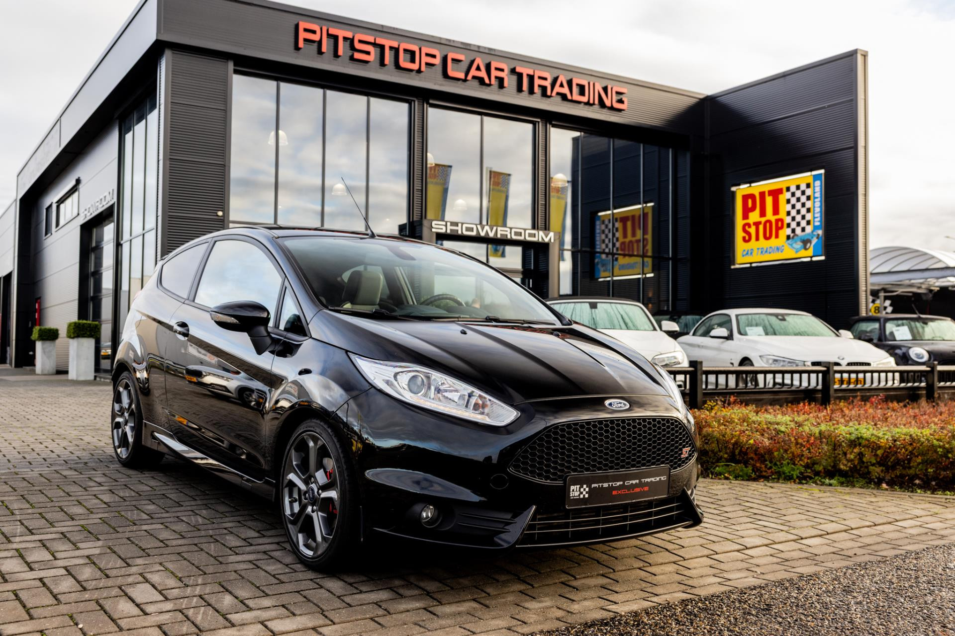 Ford Fiesta 1.6 ST2, 182 PK, Cruise Control, Camera, Navi, Top! 48479243-0.jpg | Pitstop Car Trading