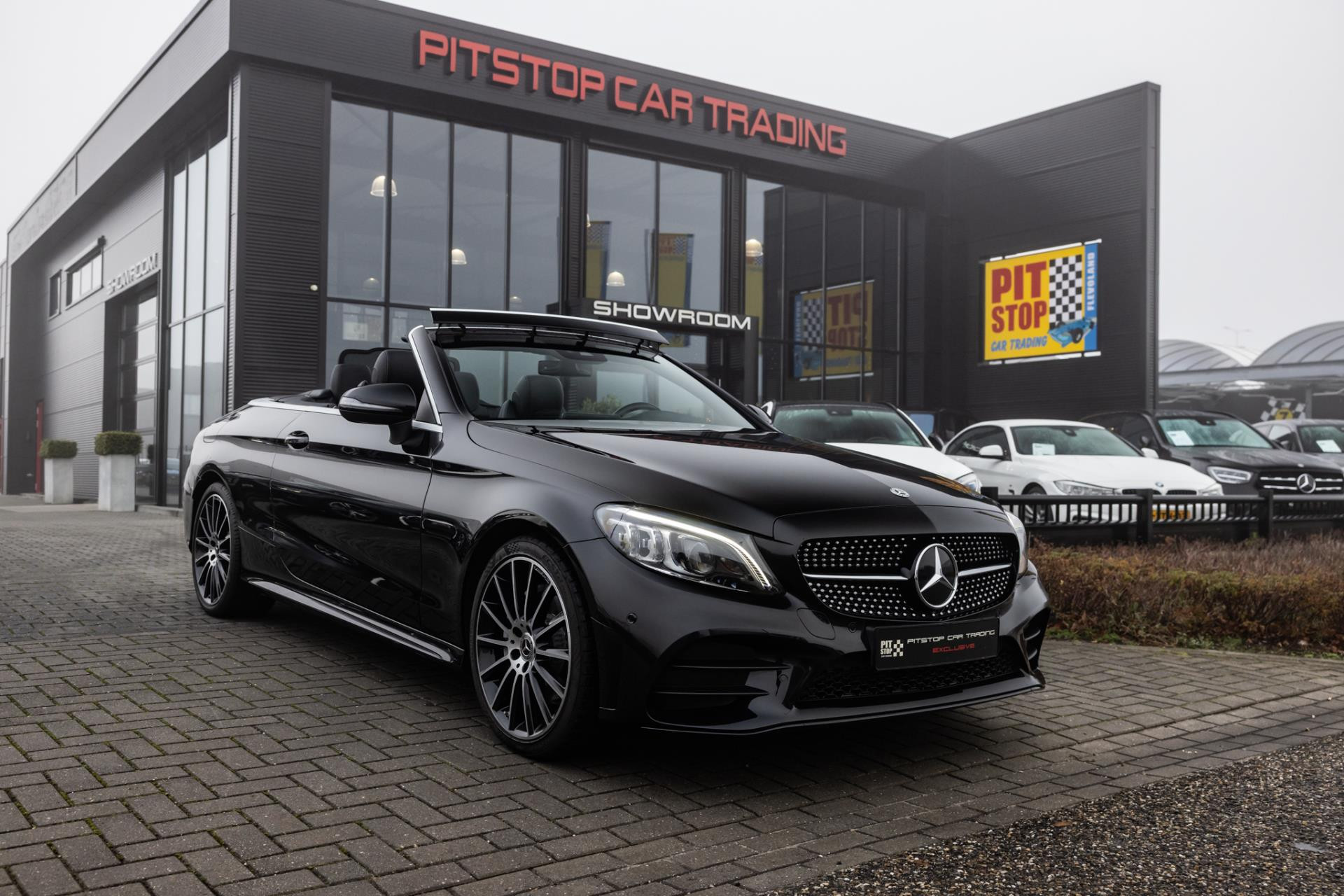Mercedes-Benz C-Klasse Cabrio 200 AMG, Facelift, Burmester, 184pk, 19 inch! 49603676-0.jpg | Pitstop Car Trading