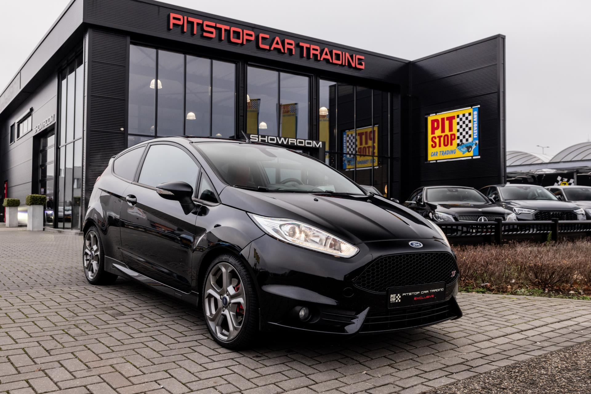 Ford Fiesta 1.6 ST2, 182 PK, Cruise, Navi, Stoelverwarming! 49992594-0.jpg | Pitstop Car Trading