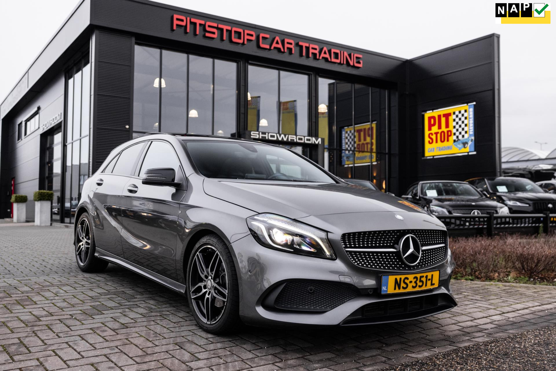 Mercedes-Benz A-Klasse 180 AMG, 122 PK, NL auto, Pano, Cruise, Nette auto! 50159441-0.jpg | Pitstop Car Trading