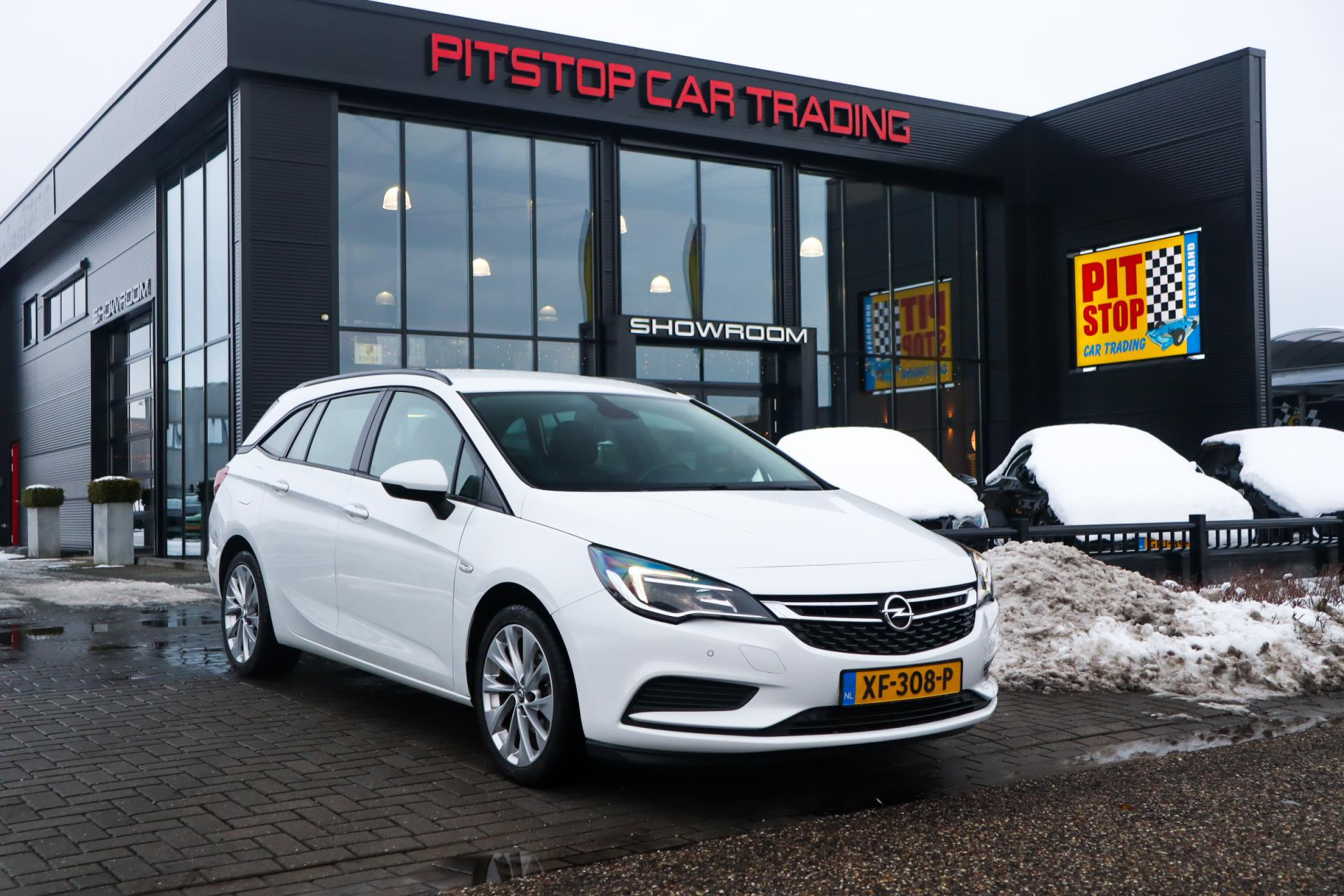Opel Astra Sports Tourer 1.0 Turbo Online Edition, 105 PK, NL Auto, Cruise, Trekhaak! 50505423-0.jpg | Pitstop Car Trading