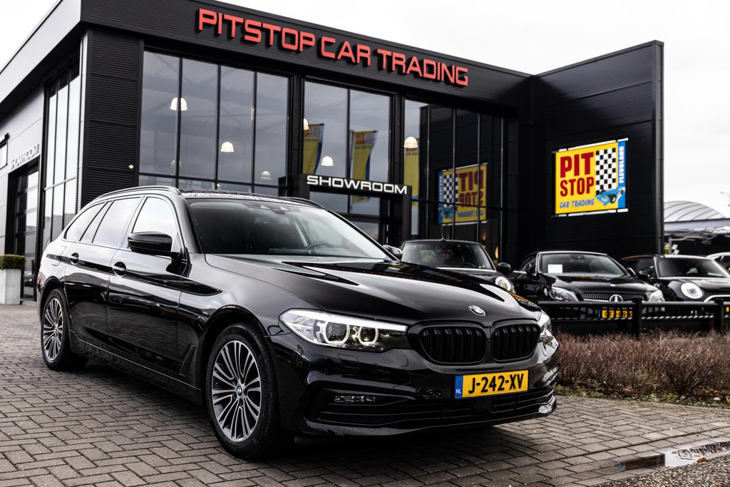 BMW 5 Serie Touring 520i High Executive, 184 PK, ACC, Elek. stoelen, Keurig! 50657766-0.jpg | Pitstop Car Trading