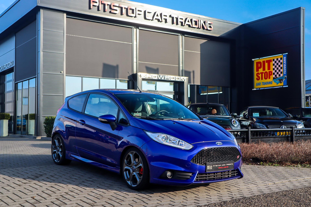 Ford Fiesta 1.6 ST2, 182 PK, Style-pakket, Voorruitverwarming, Cruise! 50698302-0.jpg | Pitstop Car Trading