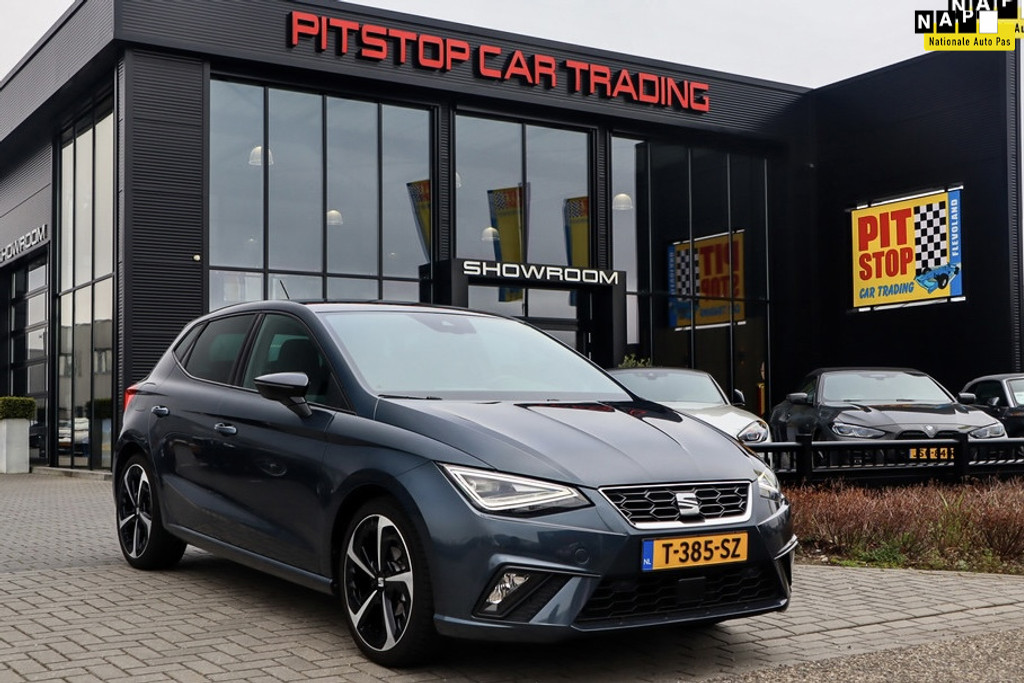 SEAT Ibiza 1.0 FR, NL Auto, Camera, Stoelverwarming, Nieuwstaat auto! 52236975-0.jpg | Pitstop Car Trading