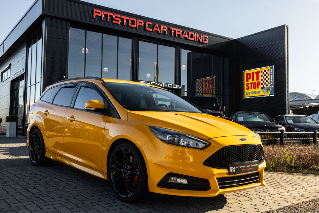 Ford Focus 2.0 ST-3, 250PK, Volleder, Camera, *Sunset Yellow* nieuwstaat! 52237873-0.jpg | Pitstop Car Trading