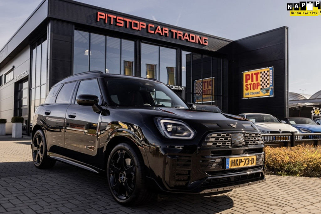 MINI Countryman 1.5 C John Cooper Works, NL Auto, Pano, Camera, HUD, BTW! 52563991-0.jpg | Pitstop Car Trading