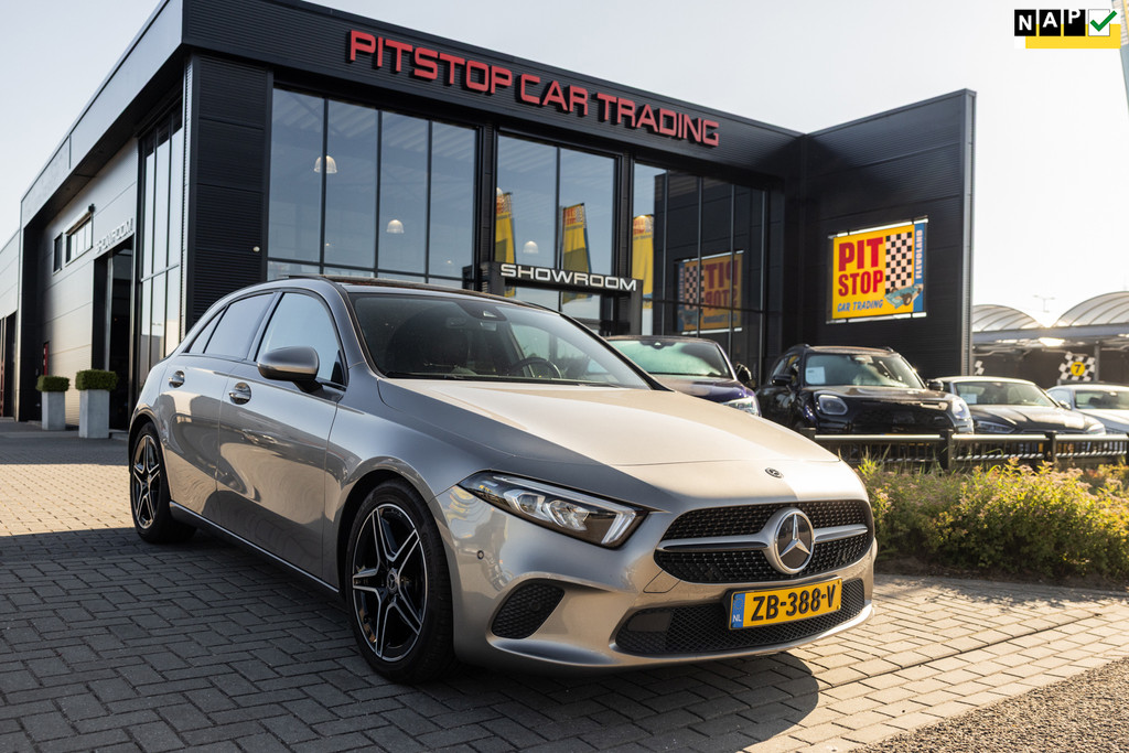 Mercedes-Benz A-Klasse 180 AMG velgen, Pano, Carplay, NL Auto, Camera, Topstaat! 53665381-0.jpg | Pitstop Car Trading