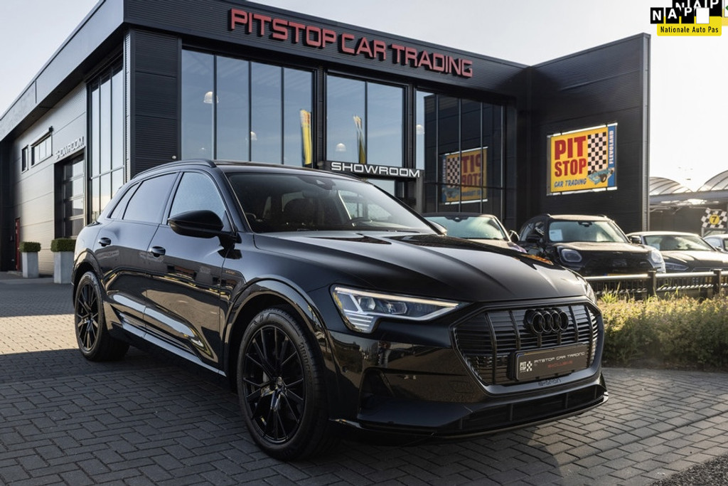 Audi e-tron 55 quattro Advanced S edition 95 kWh, Black Pack, Pano, 21 inch, Luchtvering! 53667536-0.jpg | Pitstop Car Trading