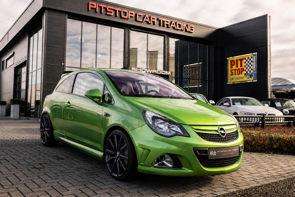 Opel Corsa 1.6-16V Turbo OPC Nürburgring Edition, 211 PK, Nieuwstaat, Volleder! 53998101-0.jpg | Pitstop Car Trading