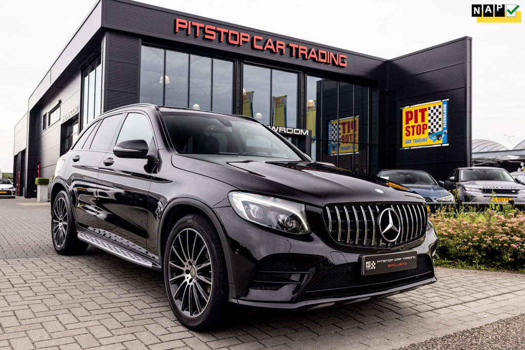 Mercedes-Benz GLC 250 4MATIC AMG, NL Auto, Panoramadak, Trekhaak, 19" INCH, 54423635-0.jpg | Pitstop Car Trading