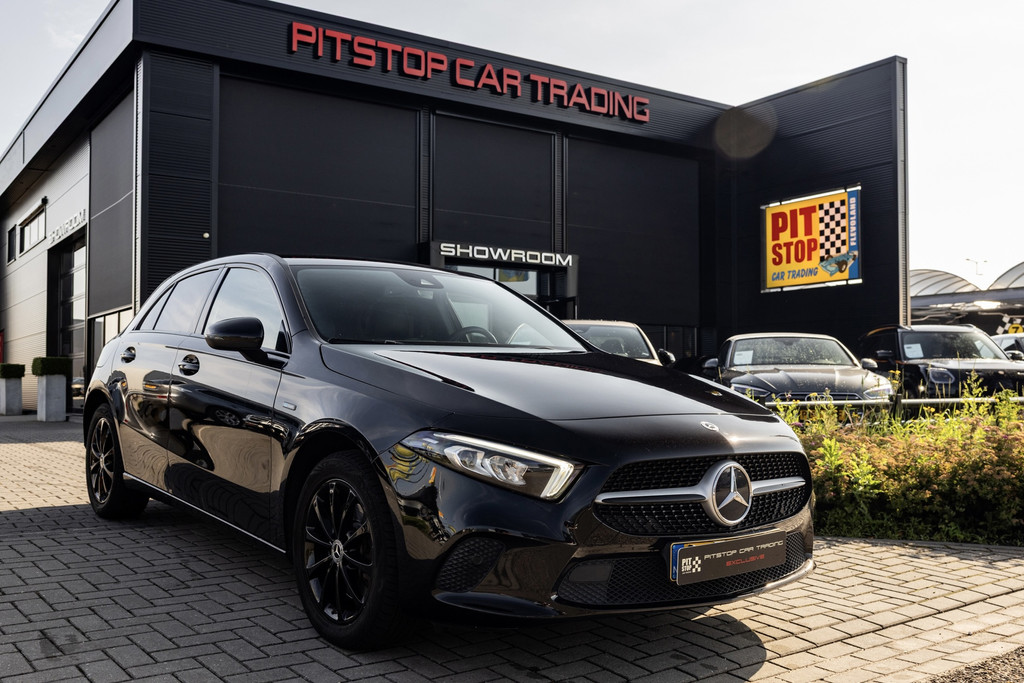 Mercedes-Benz A-Klasse 250 e Premium, Black Pack, Leder, LED, Carplay! 54487086-0.jpg | Pitstop Car Trading