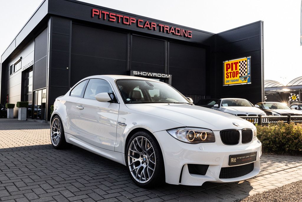 BMW 1 Serie 1M Coupé 3.0i, Nieuwstaat, 1e lak, Akra, H&K, Gedocumenteerd! 55009713-0.jpg | Pitstop Car Trading