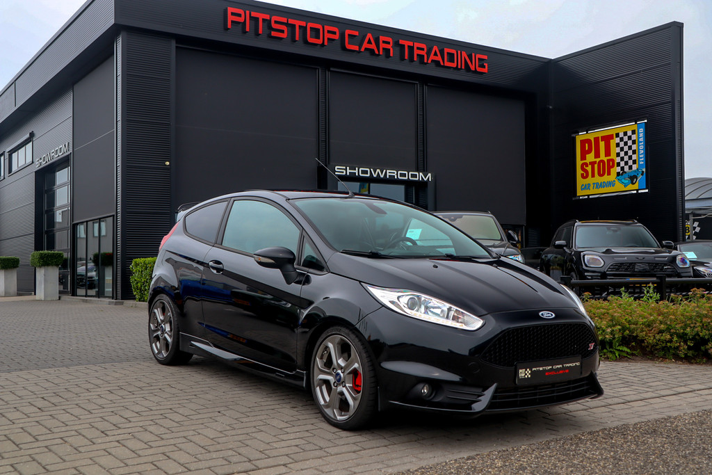Ford Fiesta 1.6 ST2, 182 PK, Cruise Control, Airco, Facelift achterlichten! 55087059-0.jpg | Pitstop Car Trading