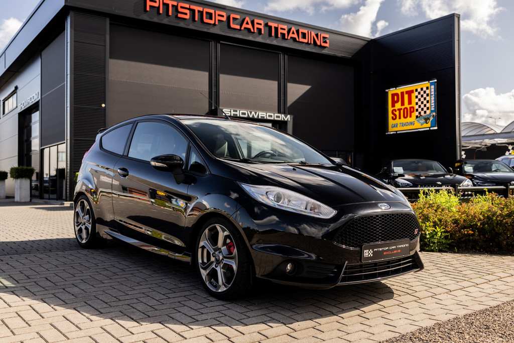 Ford Fiesta 1.6 ST2, 182 PK, Cruise Control, Airco, Facelift achterlichten! 55087059-0.jpg | Pitstop Car Trading