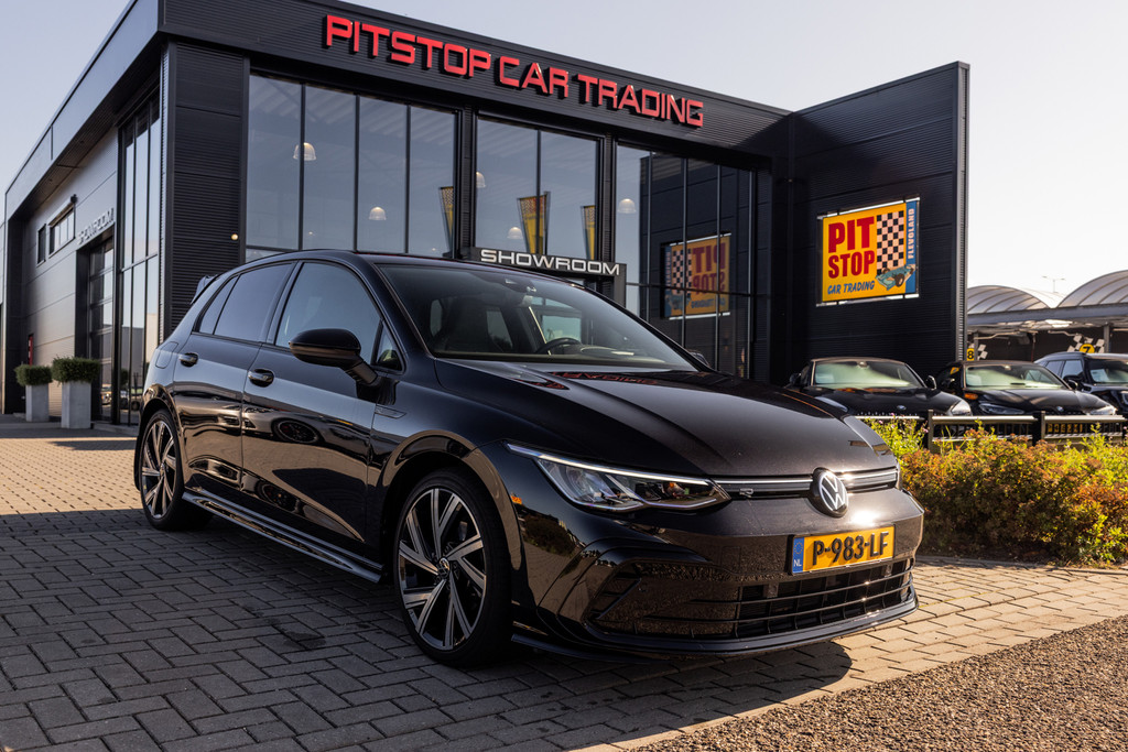 Volkswagen Golf 1.5 eTSI 3 x R-Line, HUD, Trekhaak, H&K, Stuurwiel Verwarming, Topstaat! 55950532-0.jpg | Pitstop Car Trading