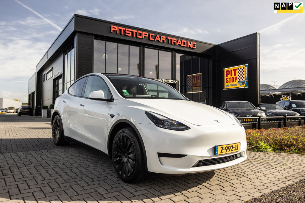 Tesla Model Y RWD 58 kWh, 239 PK, NL Auto, Autopilot, BTW Auto! 57013887-0.jpg | Pitstop Car Trading