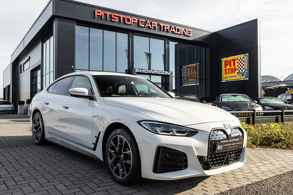 BMW i4 EDrive40 84 kWh, M-Sport, Adaptive Cruise, BTW, Dealer onderhouden! 57292636-0.jpg | Pitstop Car Trading
