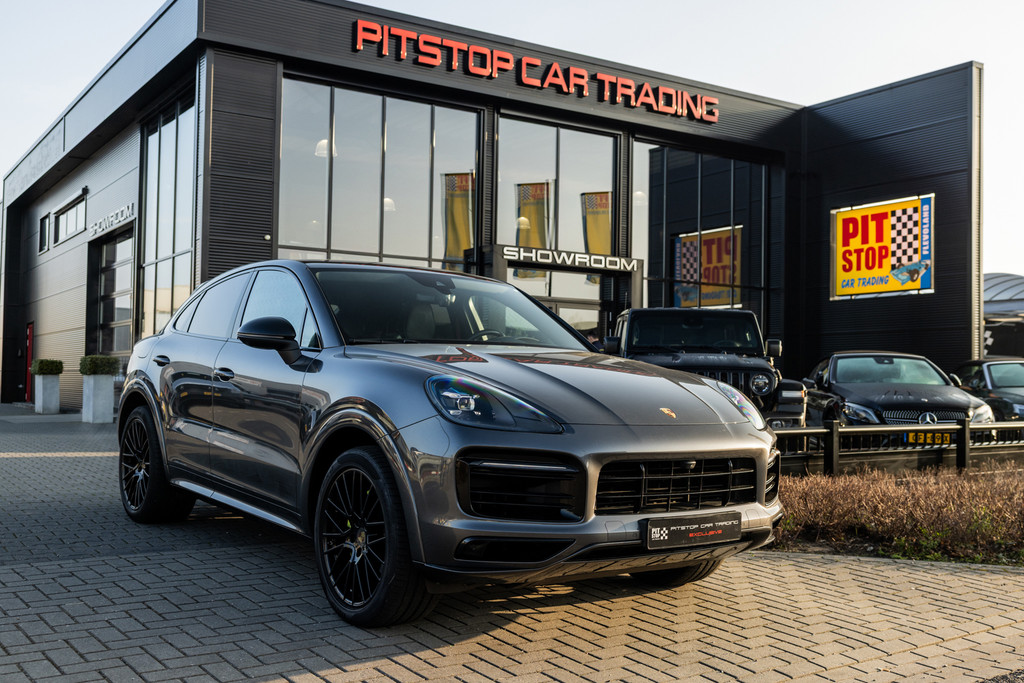 Porsche Cayenne Coupé 3.0 E-Hybrid, Sport-Design, Pano, Trekhaak, NAP! 57324554-0.jpg | Pitstop Car Trading