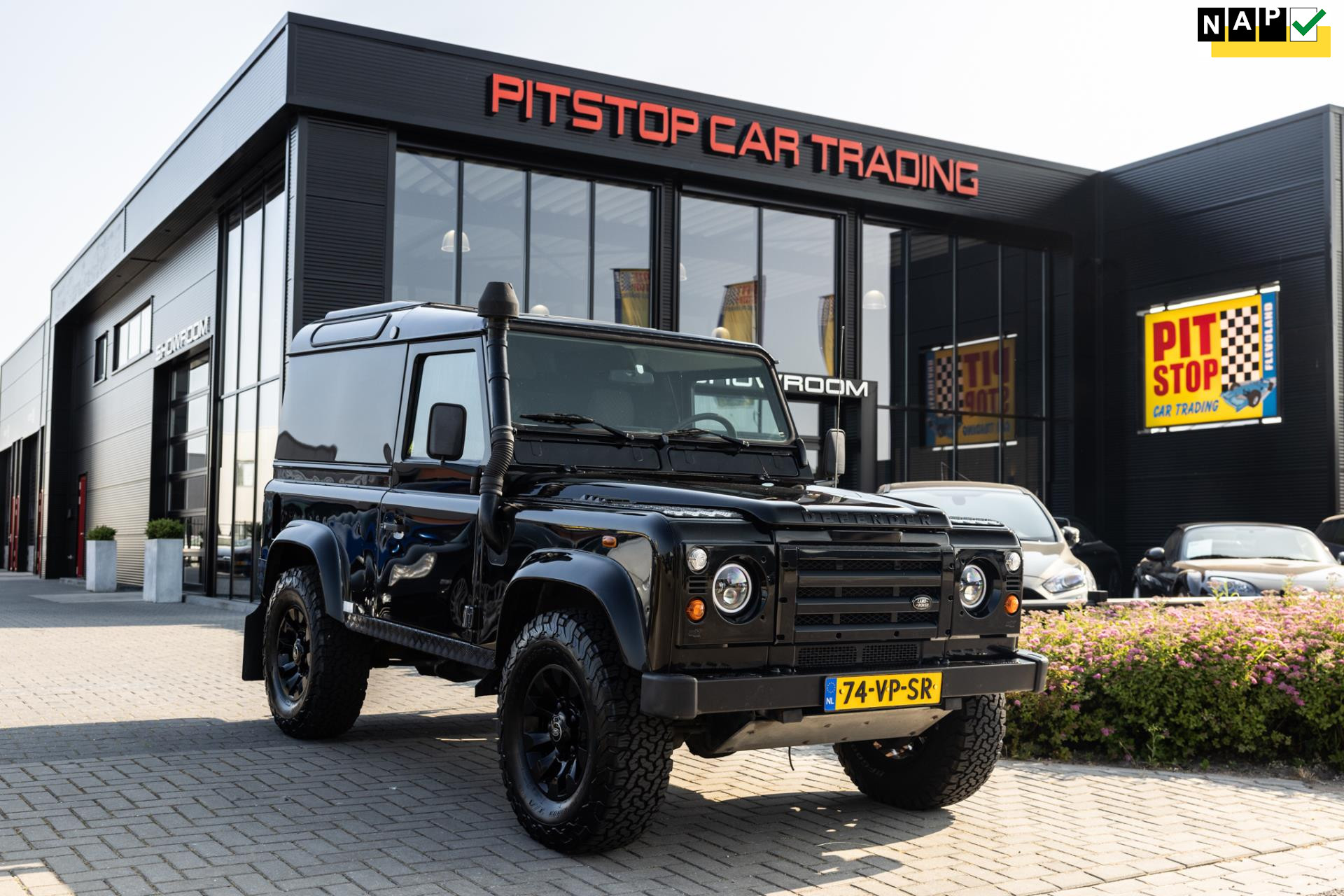 Land Rover Defender 2.5 Td5 90" Marge, Grijs kenteken, Topstaat, NL auto! 41293813-0.jpg | Pitstop Car Trading