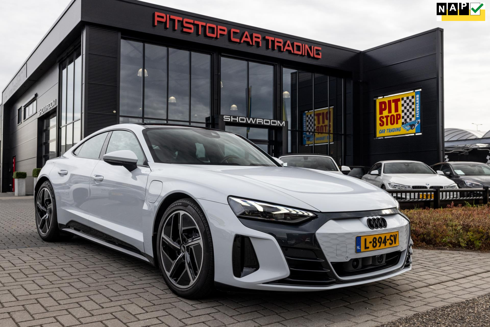 Audi e-tron GT GT 93 kWh, 476 PK, *Sazuka grijs*, Matrix, Soundgenerator, Sfeerverlichting 42421545-0.jpg | Pitstop Car Trading