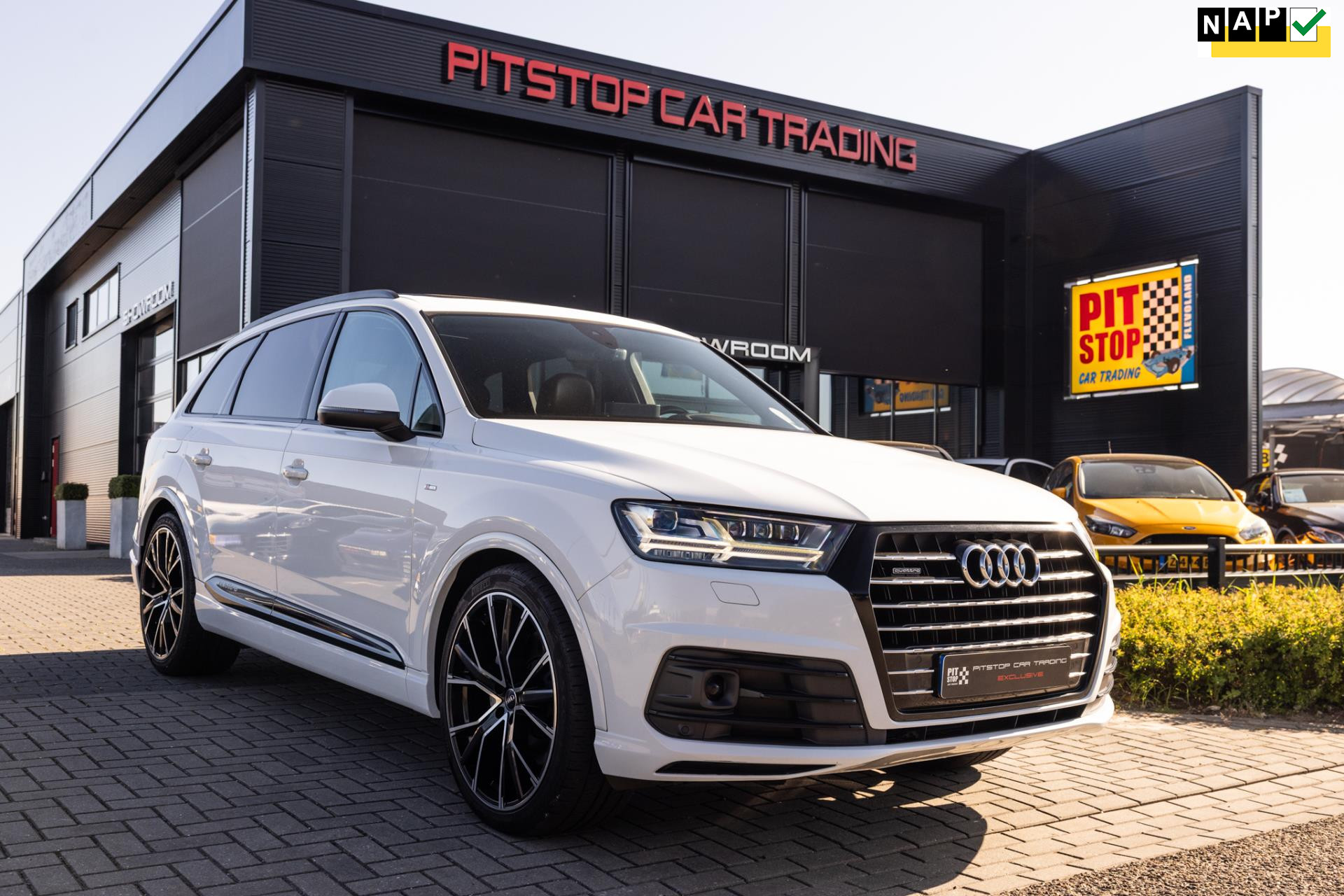 Audi Q7 3.0 TDI quattro 3x S-Line + 7p, 272 PK, Pano, Trekhaak! 44702180-0.jpg | Pitstop Car Trading