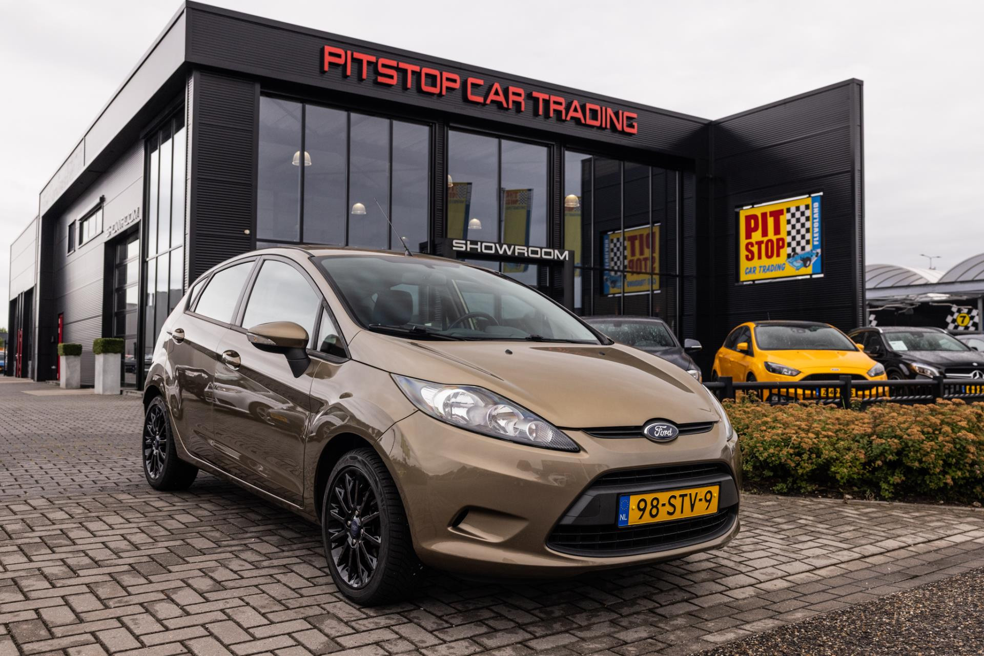 Ford Fiesta 1.25 Limited, NL Auto, Airco, Trekhaak! 46097878-0.jpg | Pitstop Car Trading