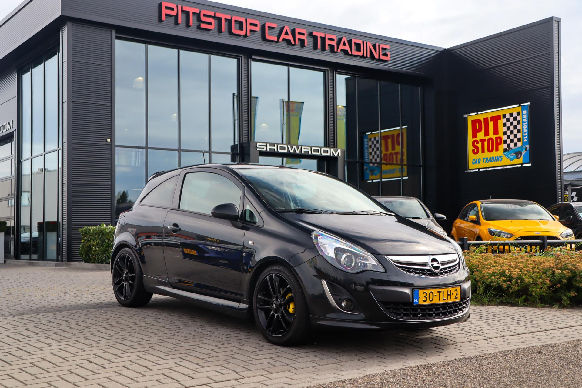Opel Corsa 1.4-16V OPC Line, 101 PK, NL Auto, Camera, Airco! 46389601-0.jpg | Pitstop Car Trading