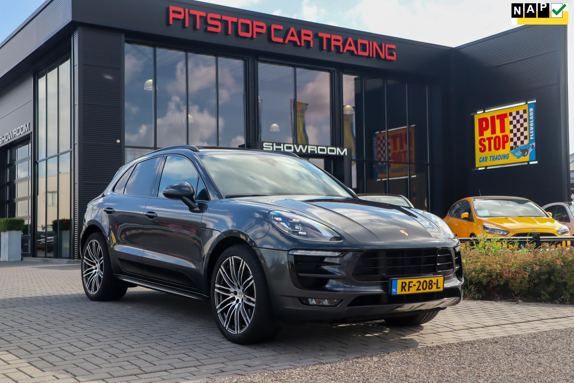 Porsche Macan 3.0 D S, 259 PK, Facelift, Carbon, Pano, Full! 46835038-0.jpg | Pitstop Car Trading