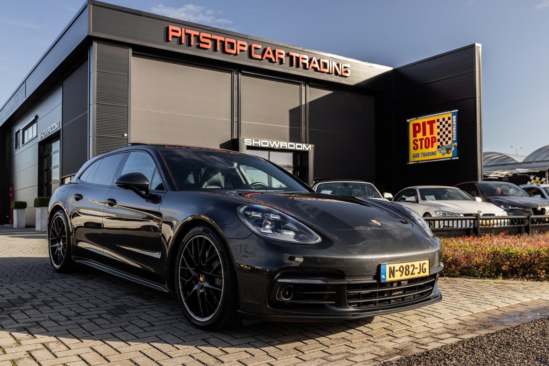 Porsche Panamera Sport Turismo 2.9 4S, 441 PK, Pano, Camera, Stoelverwarming, Sportchrono! 48853146-0.jpg | Pitstop Car Trading